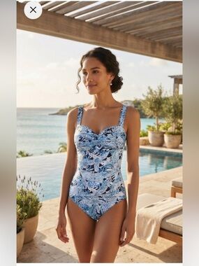 New Lilly Pulitzer Blue and White Floral One-Piece size 8, 12
